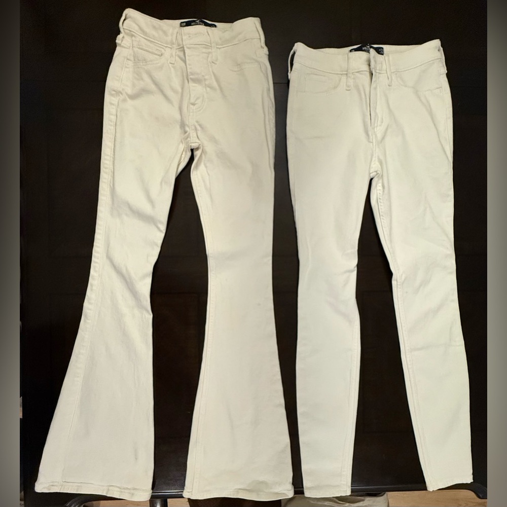 Lot of 2 Women's Cream Hollister Jeans